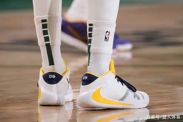 斯诺克世锦赛大幕将启 中国军团再赴克鲁斯堡之约